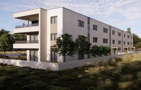 2 dormitorio piso 55 m² en Stinjan, Croacia. 284 000 €