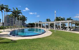 Piso – Miami, Florida, Estados Unidos. $799 000