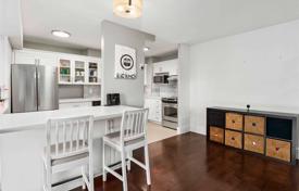 5 dormitorio piso en North York, Canadá. C$752 000