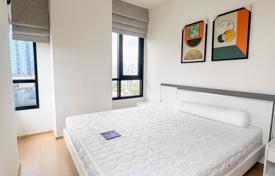 2-dormitorio apartamentos en condominio en Watthana, Tailandia. $291 000