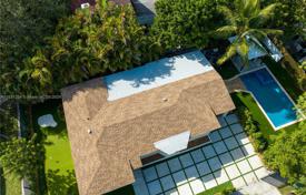 4 dormitorio casa de pueblo en Miami, Estados Unidos. $2 435 000