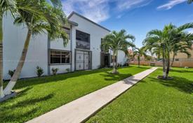 Condominio – Hialeah, Florida, Estados Unidos. $275 000