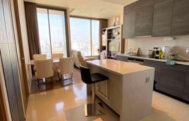 2-dormitorio apartamentos en condominio en Watthana, Tailandia. $624 000