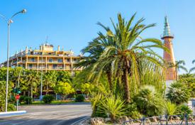 2 dormitorio piso 196 m² en Marbella, España. 680 000 €