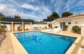 3 dormitorio villa 265 m² en Moraira, España. 649 000 €