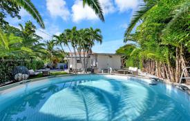 3 dormitorio casa de pueblo 138 m² en Miami, Estados Unidos. $1 598 000
