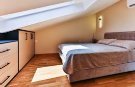 5 dormitorio villa 220 m² en Reževići, Montenegro. 630 000 €