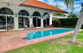 Villa – North Miami, Florida, Estados Unidos. $1 750 000
