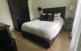 8 dormitorio casa de pueblo en Etobicoke, Canadá. C$1 895 000