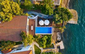 4 dormitorio villa 210 m² en Fethiye, Turquía. 137 432 000 TRY
