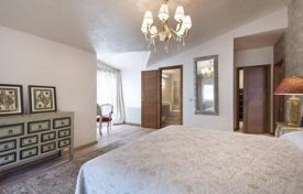 4 dormitorio casa de pueblo 300 m² en Blanes, España. 1 850 000 €