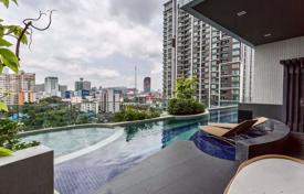 1-dormitorio apartamentos en condominio en Huai Khwang, Tailandia. $159 000