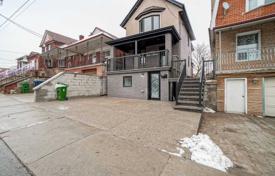 4 dormitorio casa de pueblo en York, Canadá. C$1 715 000