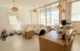 3 dormitorio piso 80 m² en Tel Aviv, Israel. $1 788 000