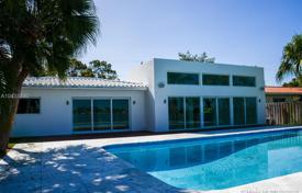 5 dormitorio villa 340 m² en Miami Beach, Estados Unidos. 3 679 000 €