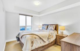 5 dormitorio piso en Etobicoke, Canadá. C$840 000