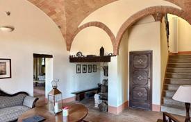 5 dormitorio villa 495 m² en Castelnuovo di Val di Cecina, Italia. 1 100 000 €