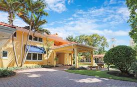 Villa – Coral Gables, Florida, Estados Unidos. 2 104 000 €