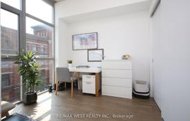 5 dormitorio piso en Old Toronto, Canadá. C$1 097 000