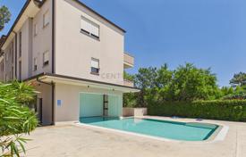 3 dormitorio piso 81 m² en Premantura, Croacia. 287 000 €
