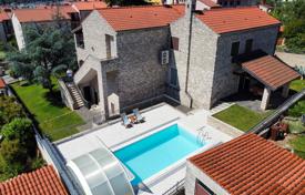 6 dormitorio casa de pueblo 200 m² en Pula, Croacia. 890 000 €