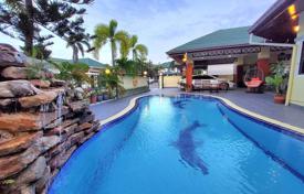 Villa – Pattaya, Chonburi, Tailandia. 230 000 €