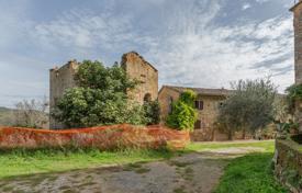 16 dormitorio finca rústica 586 m² en San Gimignano, Italia. 1 200 000 €