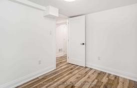 10 dormitorio casa de pueblo en East York, Canadá. C$1 768 000