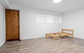 7 dormitorio casa de pueblo en Etobicoke, Canadá. C$1 560 000