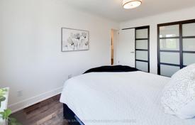 7 dormitorio adosado en Old Toronto, Canadá. C$1 610 000
