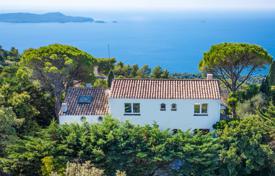 8 dormitorio villa en Carqueiranne, Francia. 2 000 000 €