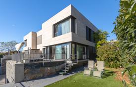 5 dormitorio casa de pueblo 355 m² en Mataro, España. 850 000 €