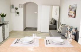 2 dormitorio piso 94 m² en Poreč, Croacia. 220 000 €