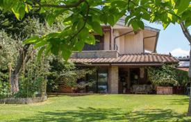 5 dormitorio villa 1000 m² en Arezzo, Italia. 1 500 000 €