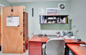 4 dormitorio casa de pueblo 211 m² en Miami, Estados Unidos. $875 000
