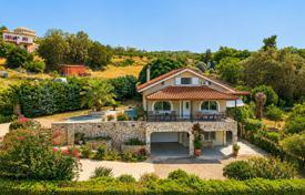 5 dormitorio villa 240 m² en Peloponeso, Grecia. 680 000 €