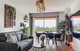 3 dormitorio piso 64 m² en Antibes, Francia. 300 000 €