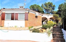 Villa – Lloret de Mar, Cataluña, España. 220 000 €