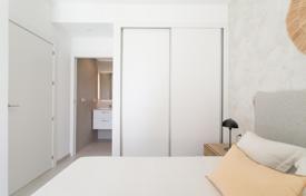 3 dormitorio piso 96 m² en Torrevieja, España. 540 000 €