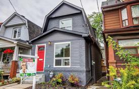Casa de pueblo – Woodbine Avenue, Toronto, Ontario,  Canadá. C$922 000