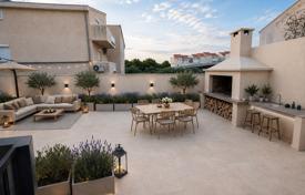 6 dormitorio casa de pueblo 350 m² en Biograd na Moru, Croacia. 1 300 000 €
