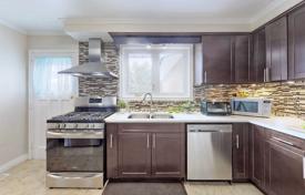 4 dormitorio casa de pueblo en Scarborough, Canadá. C$1 333 000