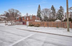 Casa de pueblo – Scarborough, Toronto, Ontario,  Canadá. C$1 674 000