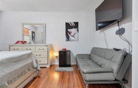 3 dormitorio casa de pueblo 134 m² en Miami, Estados Unidos. $460 000