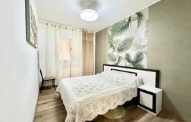 1 dormitorio piso 65 m² en Playa de las Americas, España. 295 000 €
