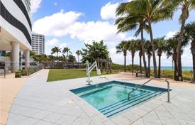 1-dormitorio apartamentos en condominio 67 m² en Miami Beach, Estados Unidos. $960 000