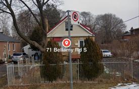 9 dormitorio casa de pueblo en Scarborough, Canadá. C$1 553 000