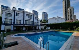 10 dormitorio villa 950 m² en Esenyurt, Turquía. $1 670 000