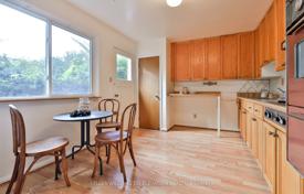 7 dormitorio casa de pueblo en North York, Canadá. C$1 599 000