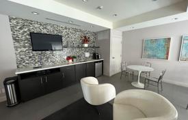 5 dormitorio piso en North York, Canadá. C$967 000